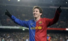 ac米兰体育官网-奥运周期关键战之夜，富安健洋稳定输出不掉线