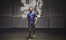 米兰体育网页版-2026世界杯，一场豪门血统的终极验金—意大利险胜尼日利亚，内马尔以神迹定义唯一