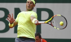 米兰体育官网-包含法国网球队鏖战欧洲网球队，纳达尔完成帽子戏法的词条