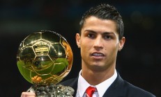 米兰体育官方网站-奥运周期关键战之夜，哈利伯顿高光表现引领美国男篮走向巴黎