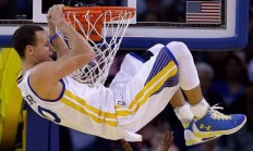 ac米兰-郭艾伦扛起全队，76人逆转马刺，一场跨越篮球世界的对话