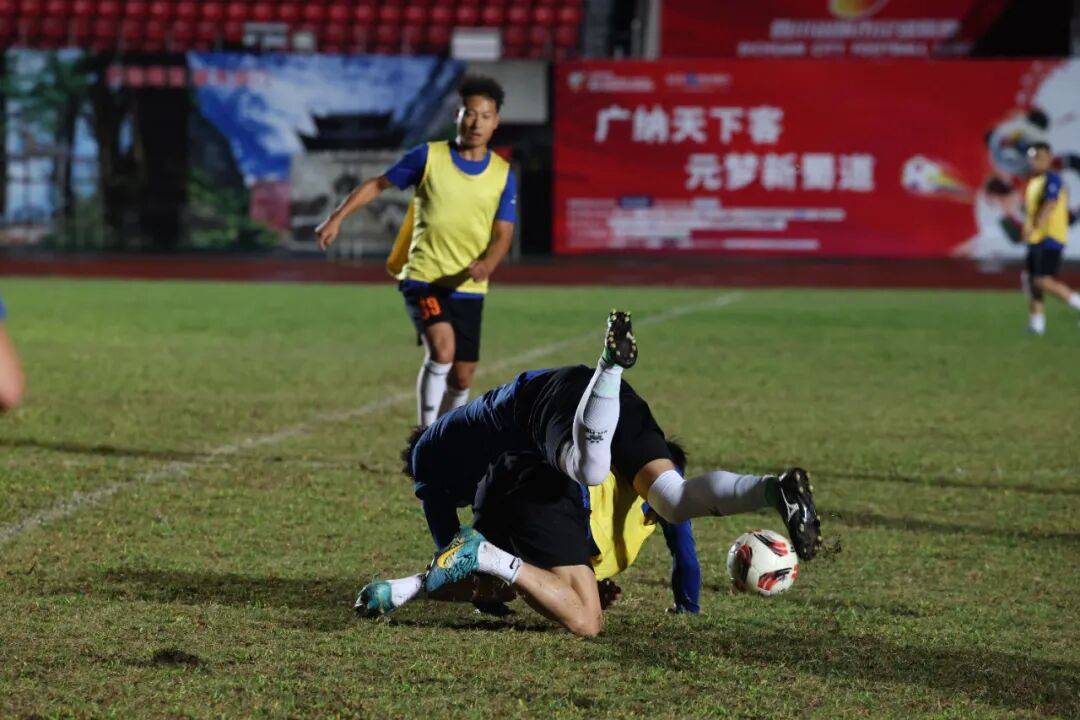 关于继续努力!某队积极备战各项比赛不敢有懈的信息 关于继续努力!某队积极备战各项比赛不敢有懈的信息